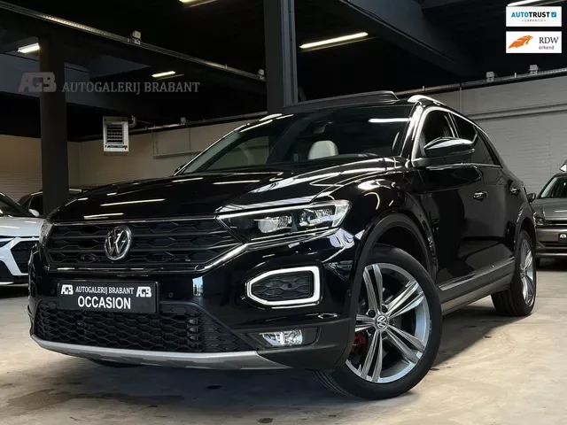 Volkswagen T-Roc (2018) — foto 1