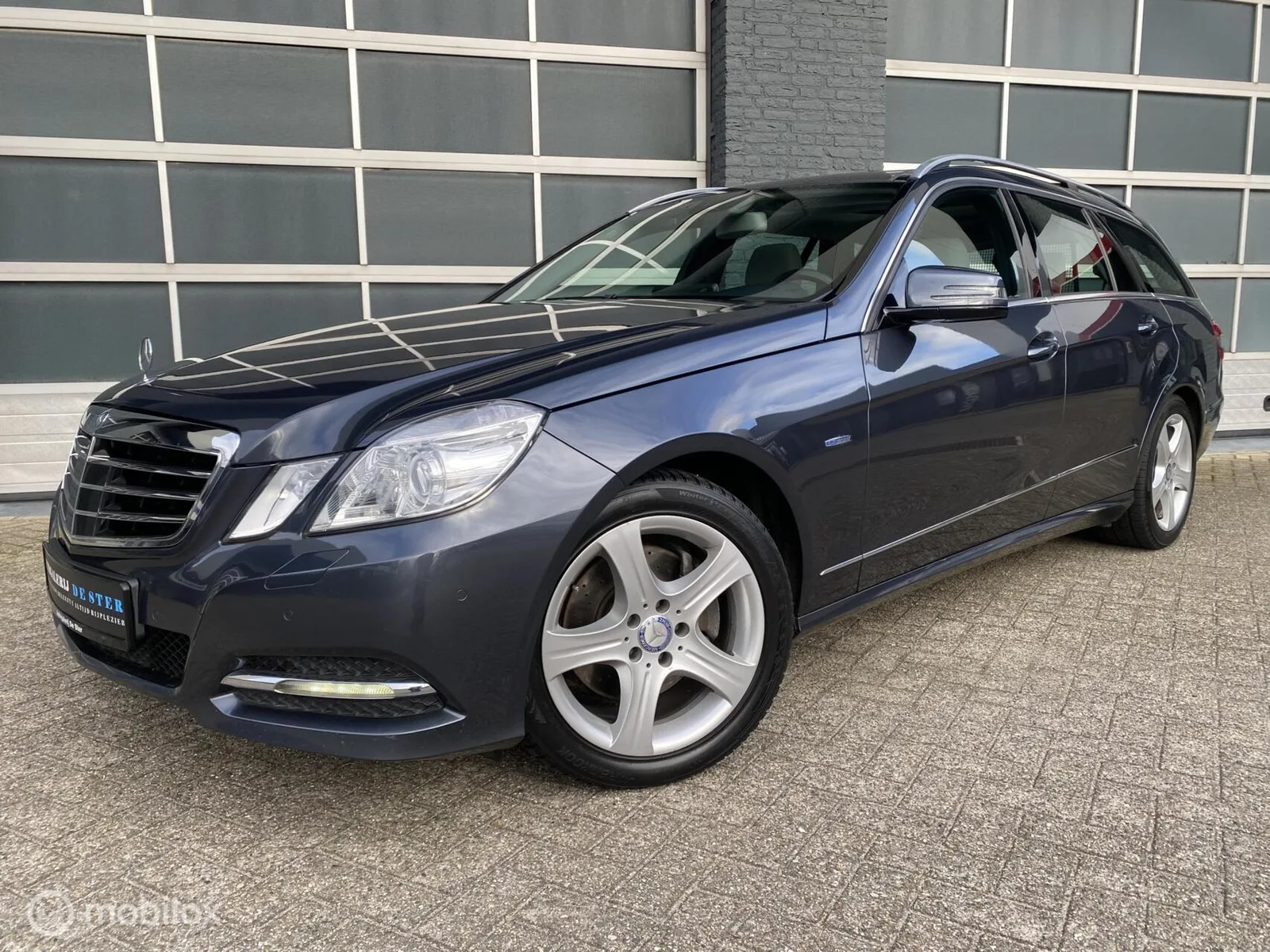 Mercedes-Benz E-Klasse (2010) — foto 1