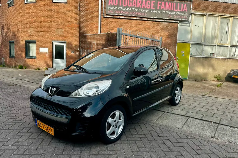 Peugeot 107 (2012)