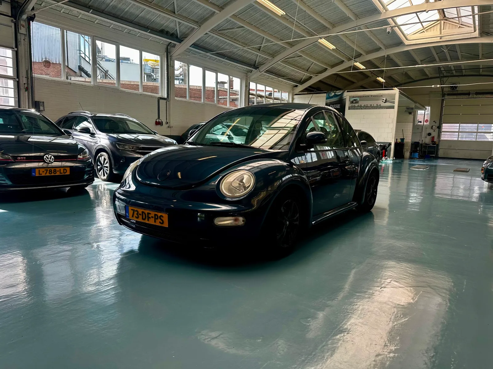 Volkswagen New Beetle (1999) — foto 1