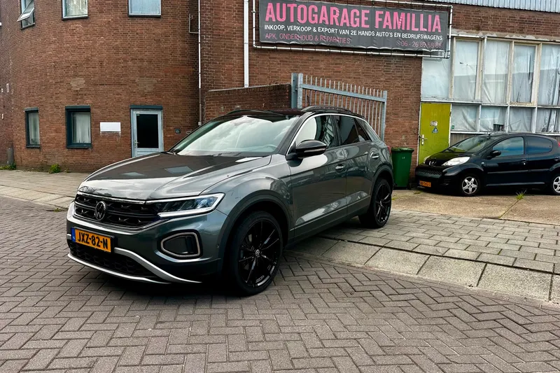 Volkswagen T-Roc (2023)