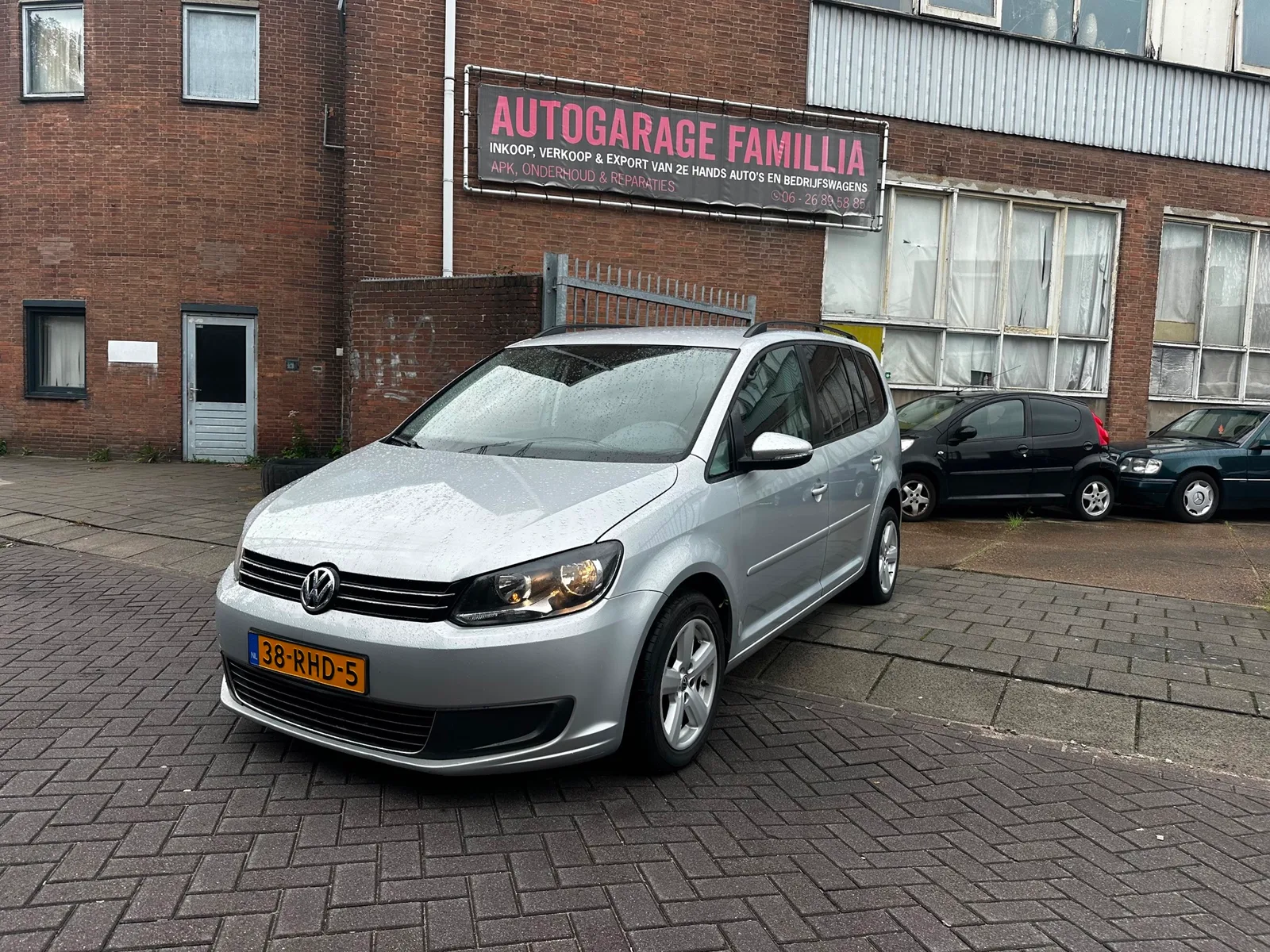 Volkswagen Touran (2011) — foto 1