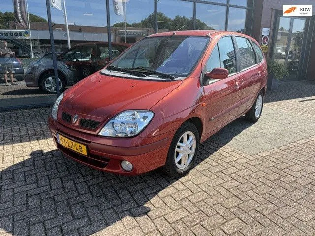 Renault Scénic (2003) — foto 1
