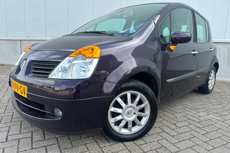Renault Modus (2004)