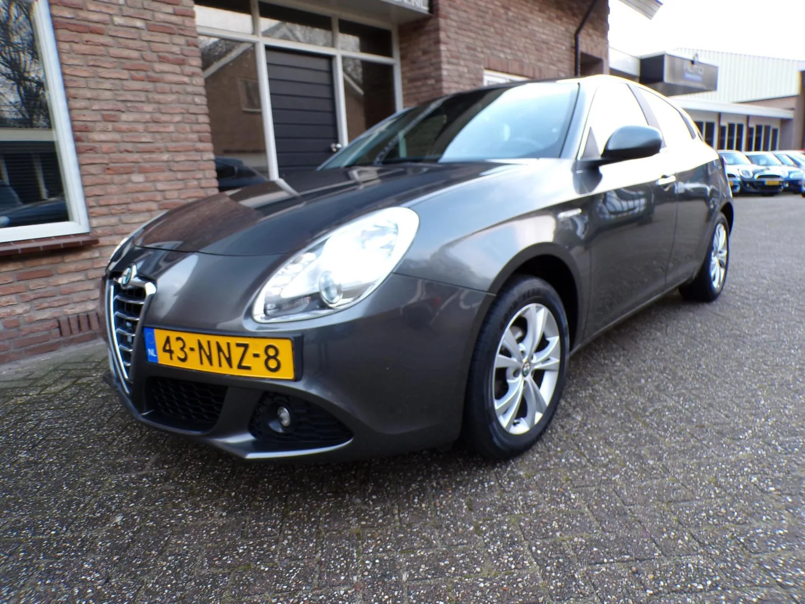 Alfa Romeo Giulietta (2010) — foto 1