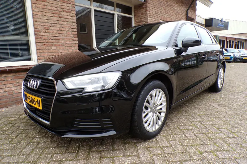 Audi A3 (2017)