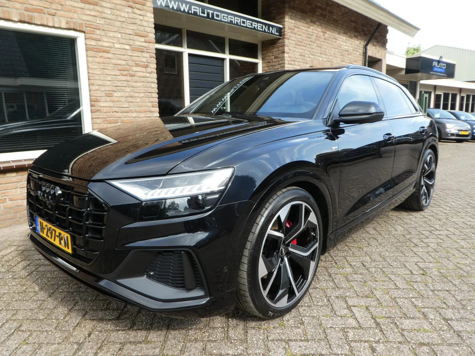 Audi Q8 (2018) — foto 1