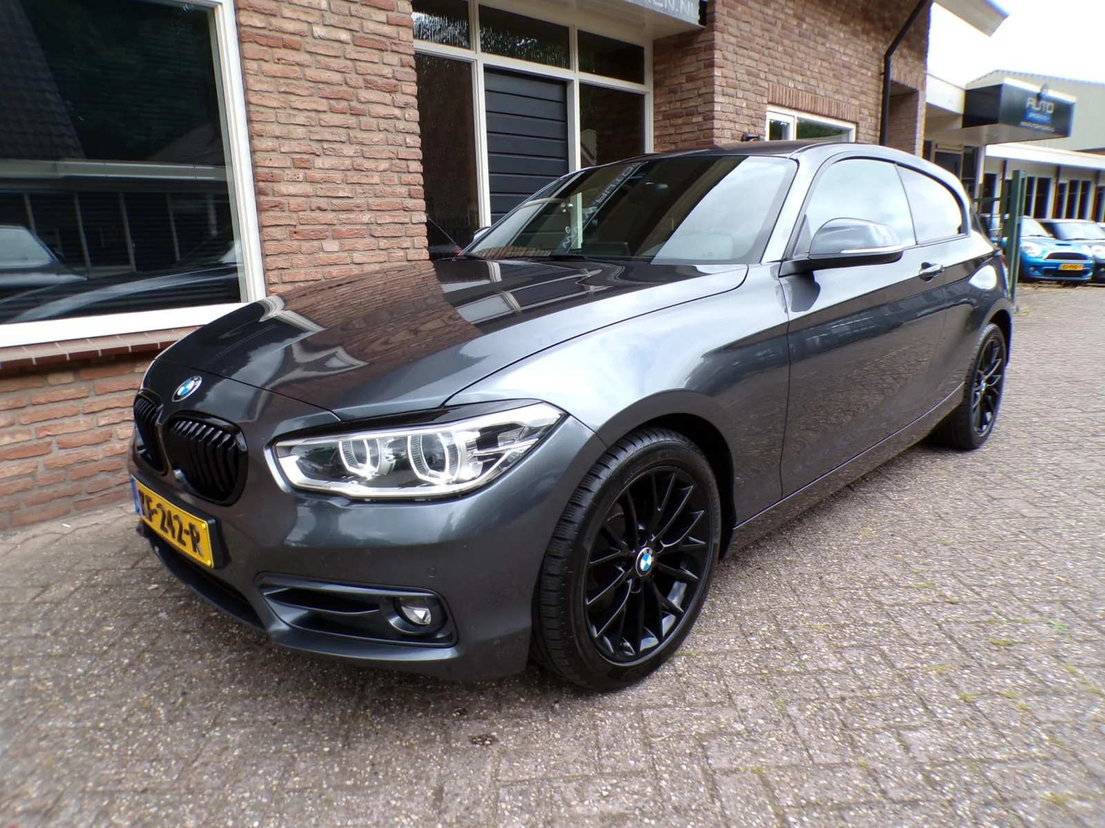 BMW 1-Serie (2016) — foto 1