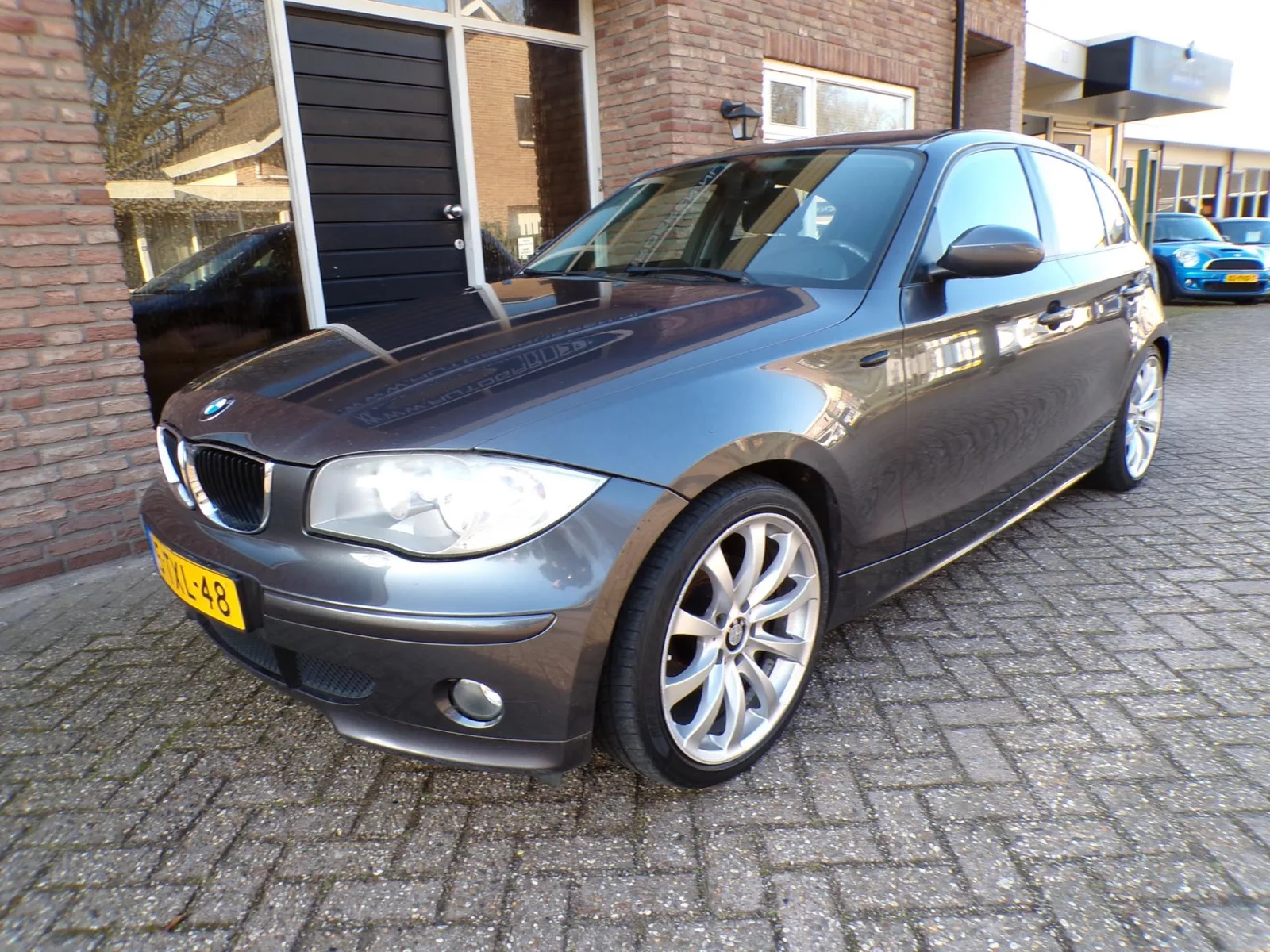 BMW 1-Serie (2005) — foto 1