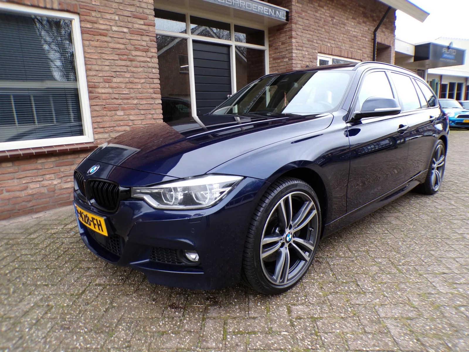BMW 3-Serie (2018) — foto 1
