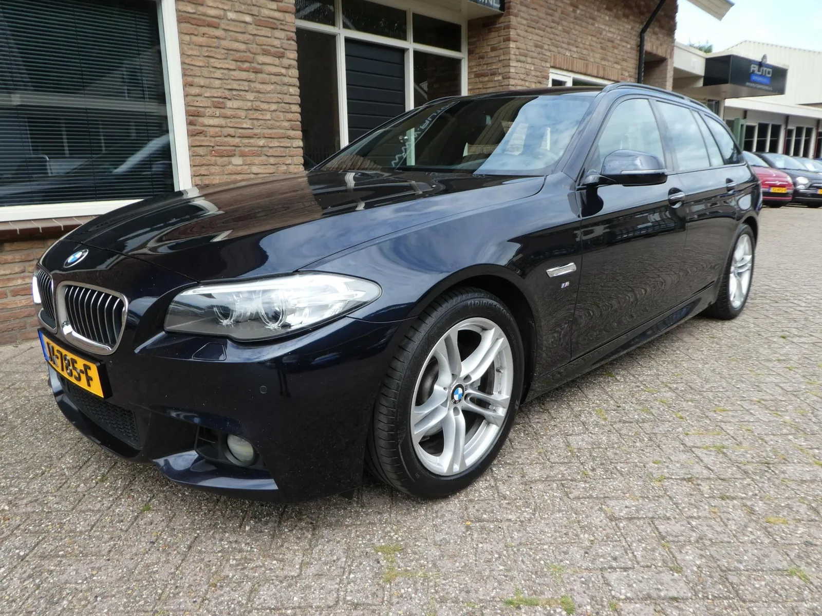 BMW 5-Serie (2016) — foto 1