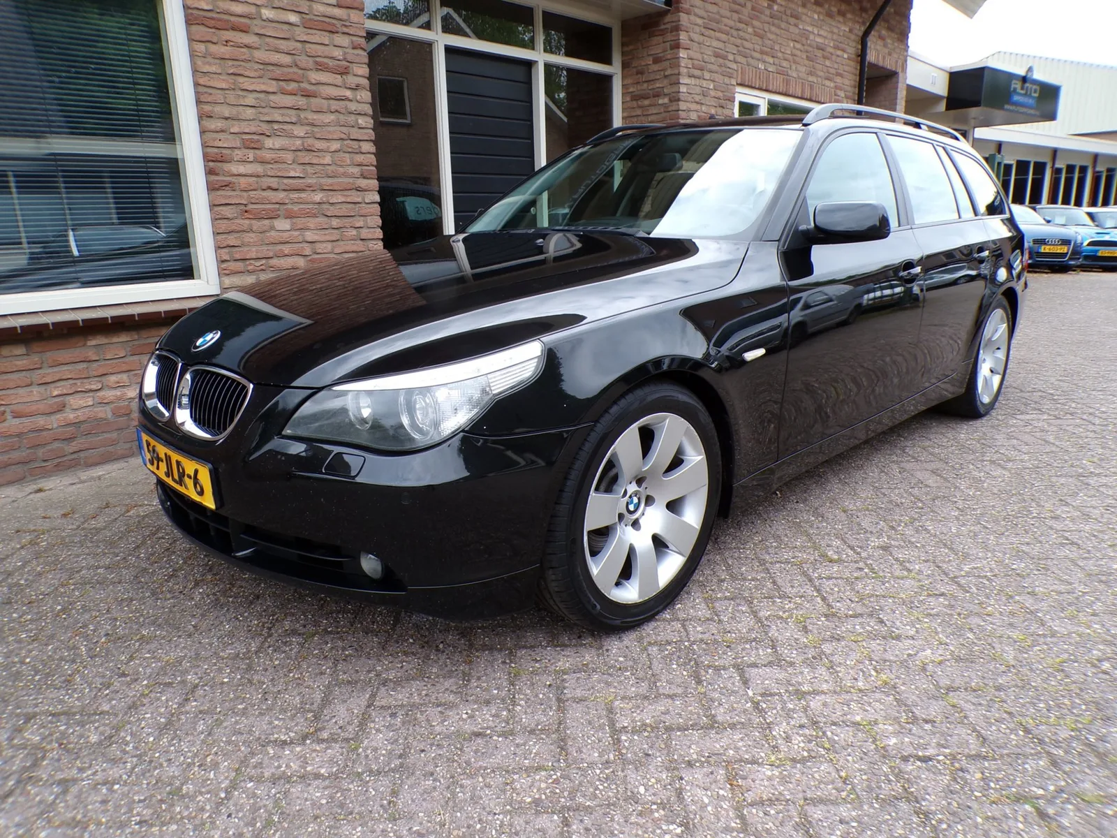 BMW 5-Serie (2004) — foto 1