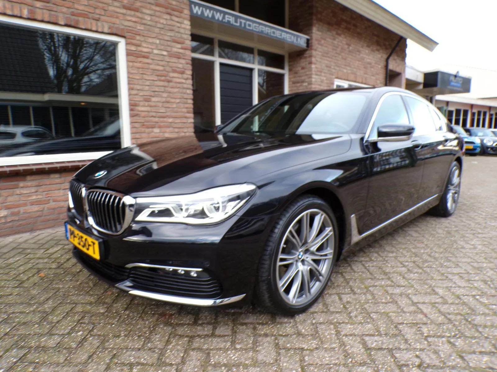 BMW 7-Serie (2017) — foto 1