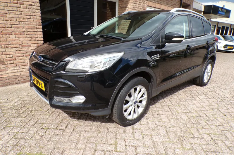Ford Kuga (2015)