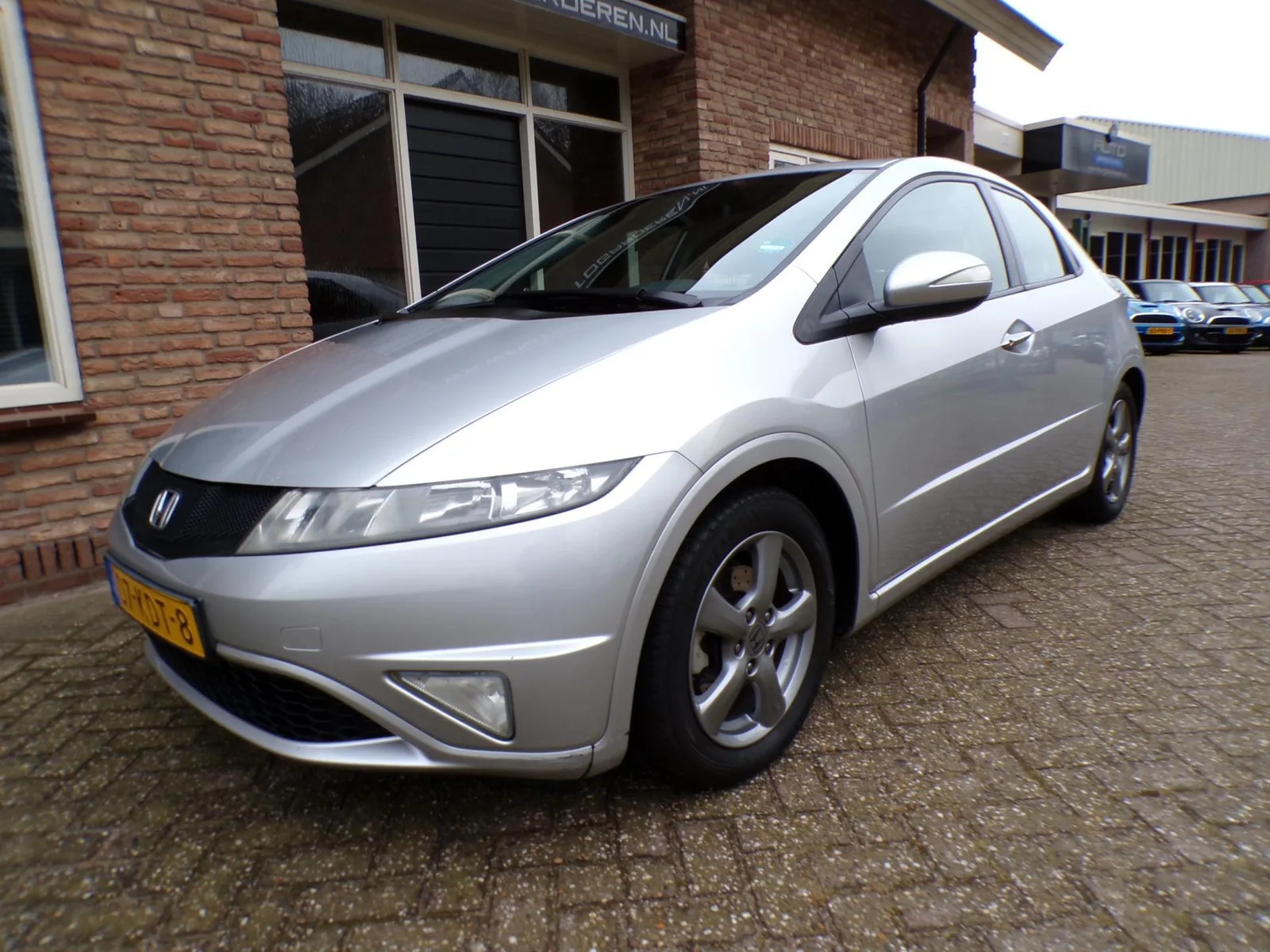Honda Civic (2009) — foto 1