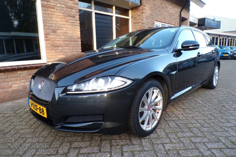 Jaguar XF Sportbrake (2014)