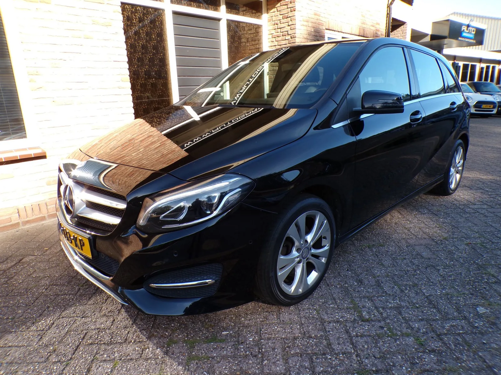 Mercedes-Benz B-Klasse (2015) — foto 1