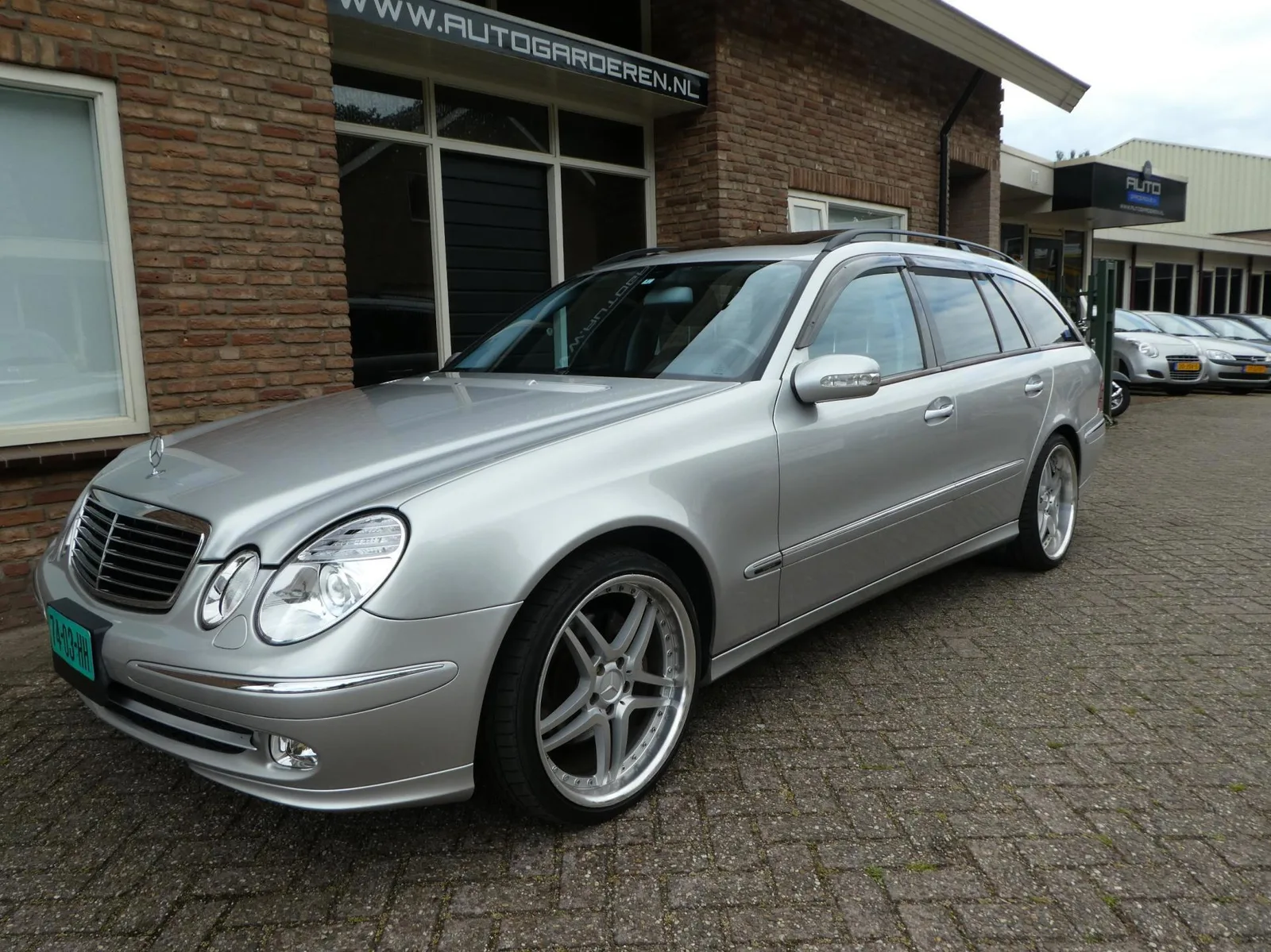 Mercedes-Benz E-Klasse (2005) — foto 1