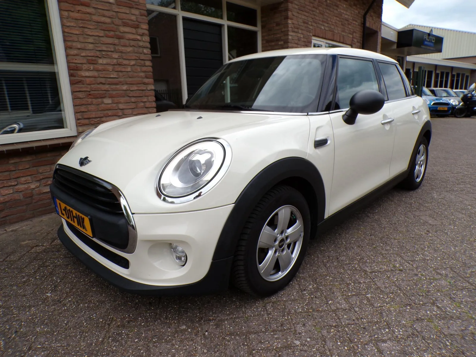 MINI One (2016) — foto 1