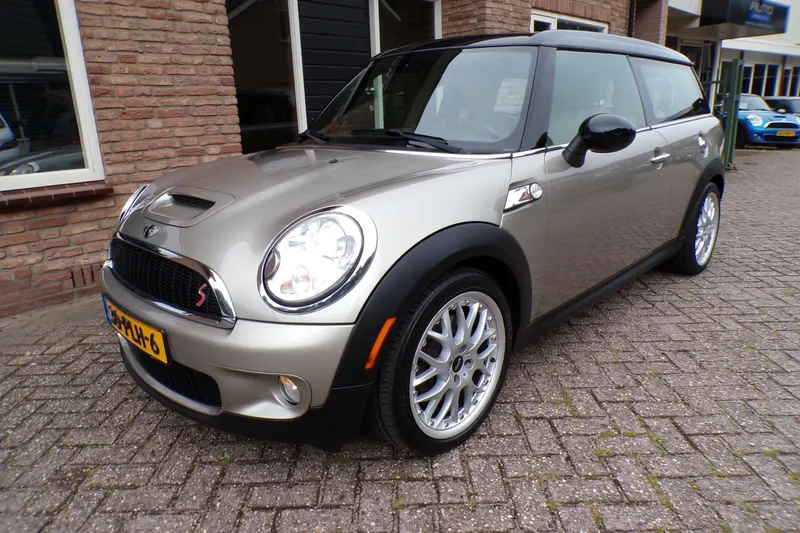 MINI Cooper S (2009)