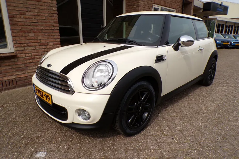 MINI One (2014)