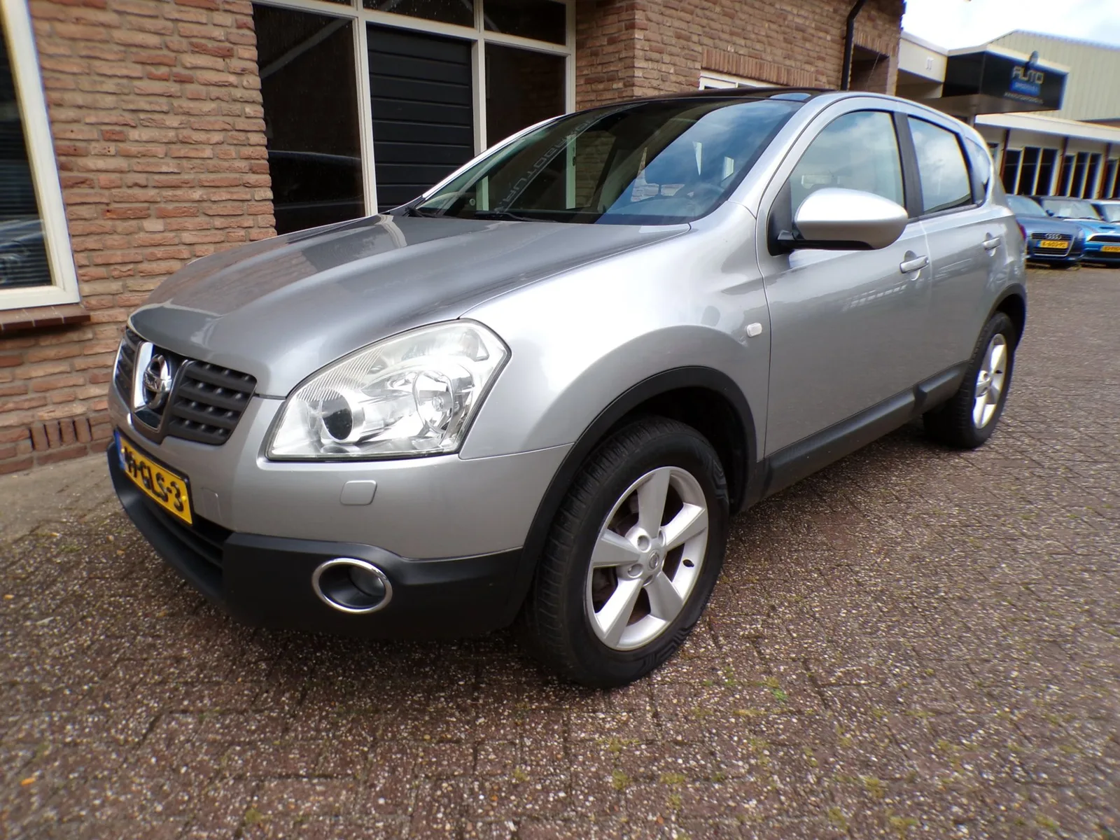Nissan Qashqai (2008) — foto 1