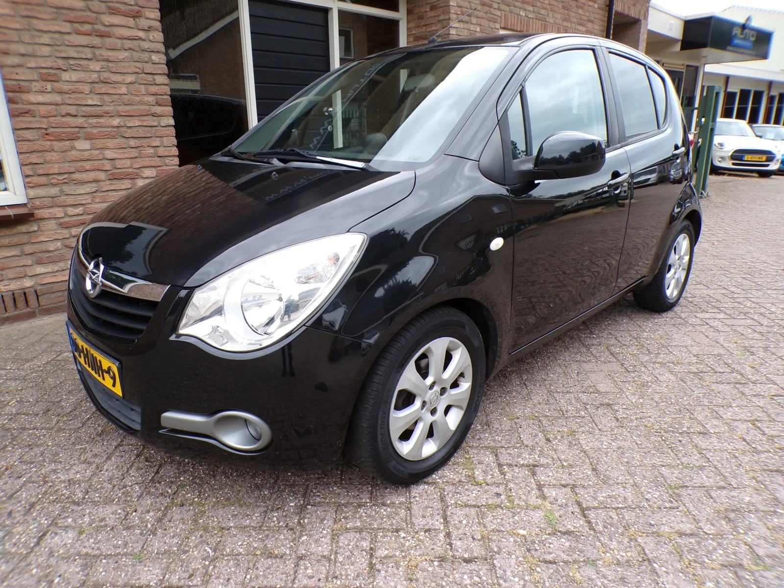 Opel Agila (2009) — foto 1