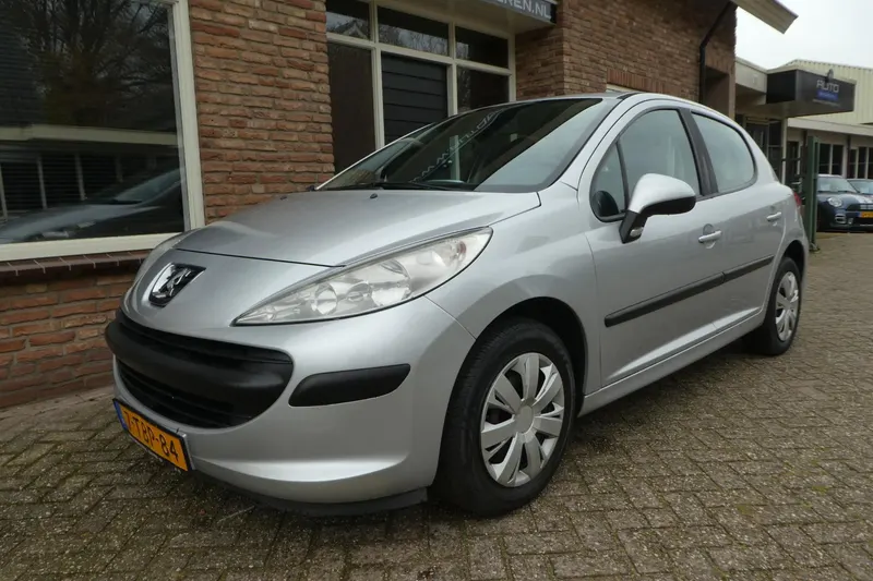 Peugeot 207 (2009)