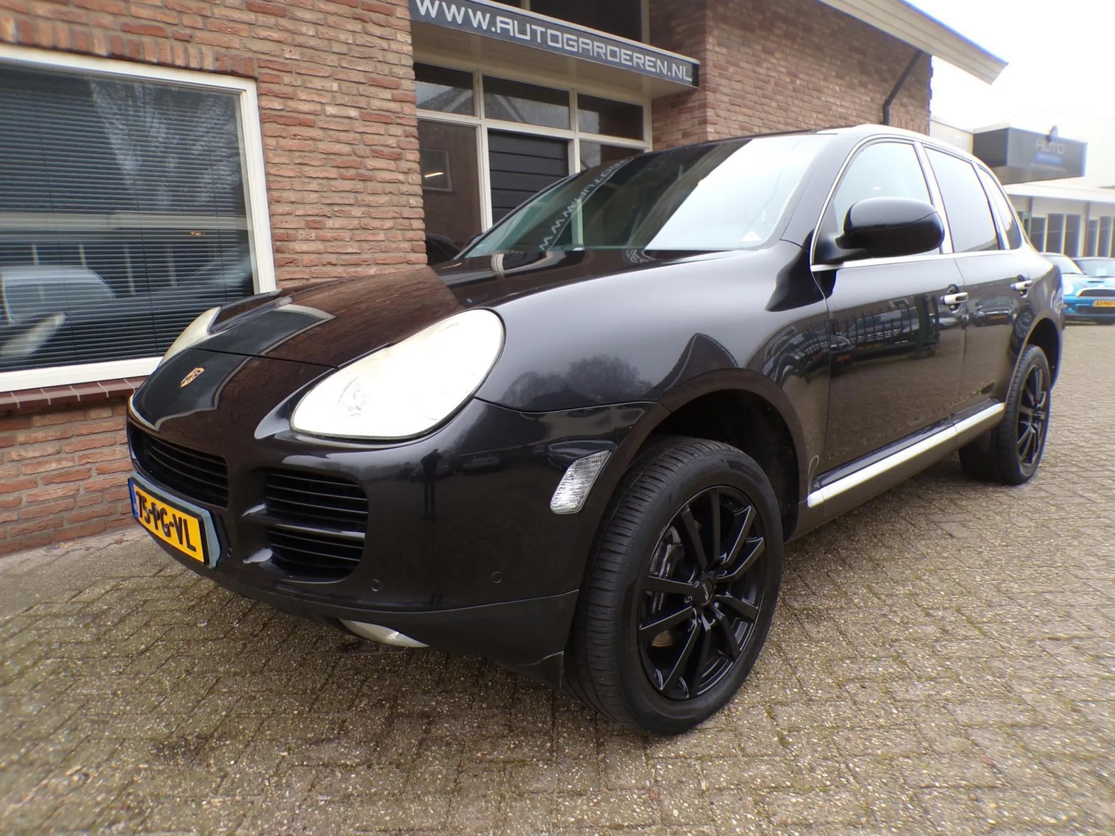 Porsche Cayenne (2004) — foto 1