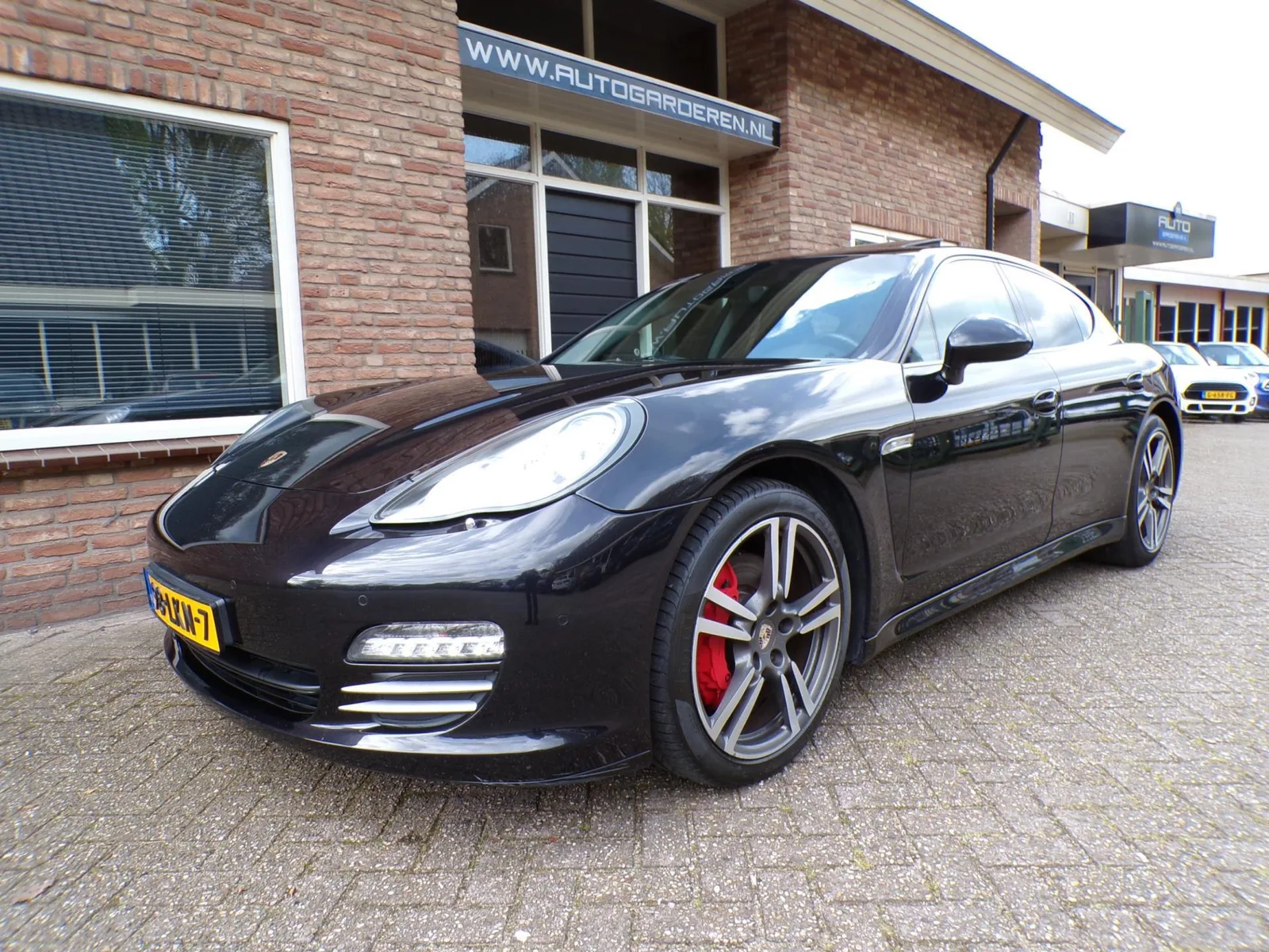Porsche Panamera (2010) — foto 1