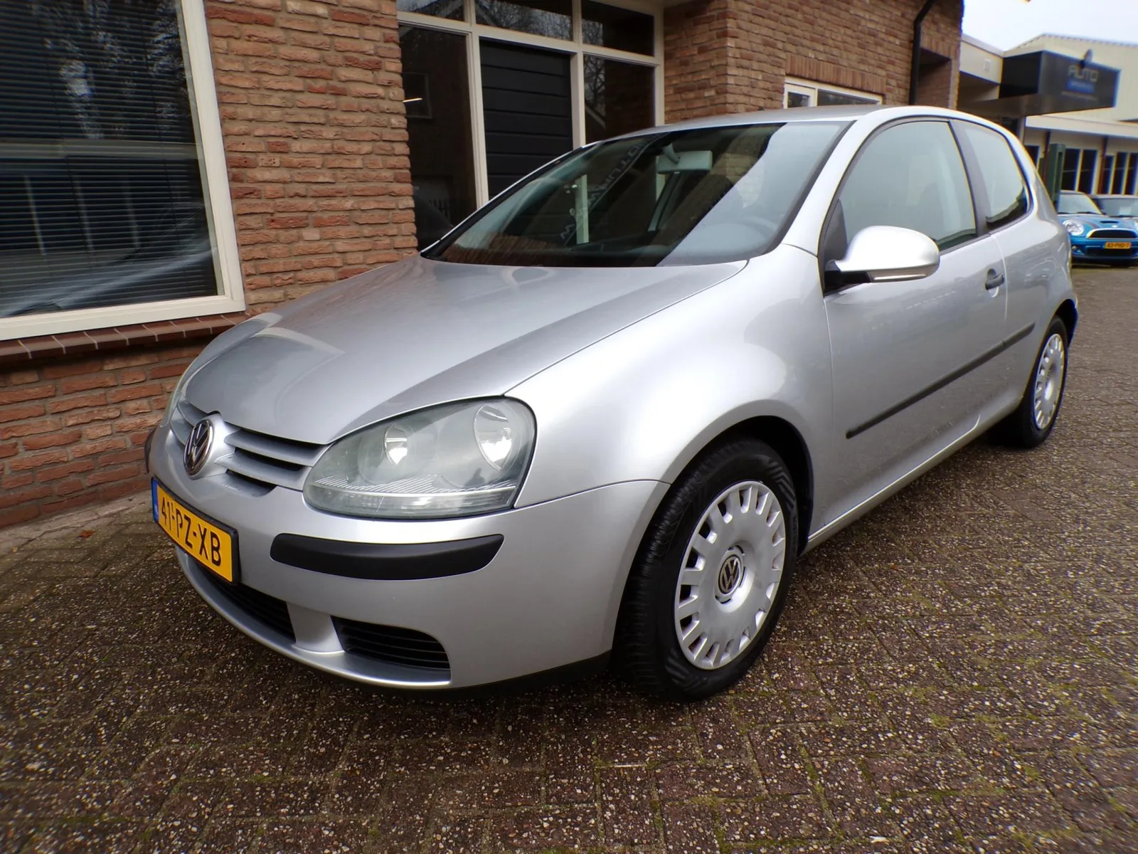 Volkswagen Golf (2005) — foto 1