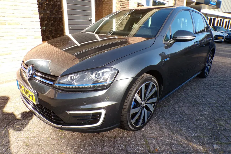 Volkswagen Golf (2015)