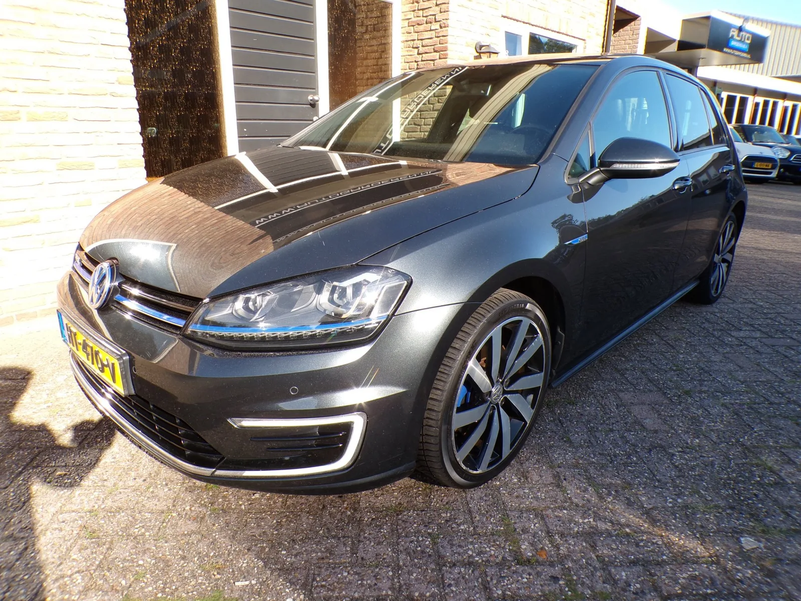Volkswagen Golf (2015) — foto 1