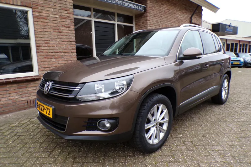 Volkswagen Tiguan (2012)
