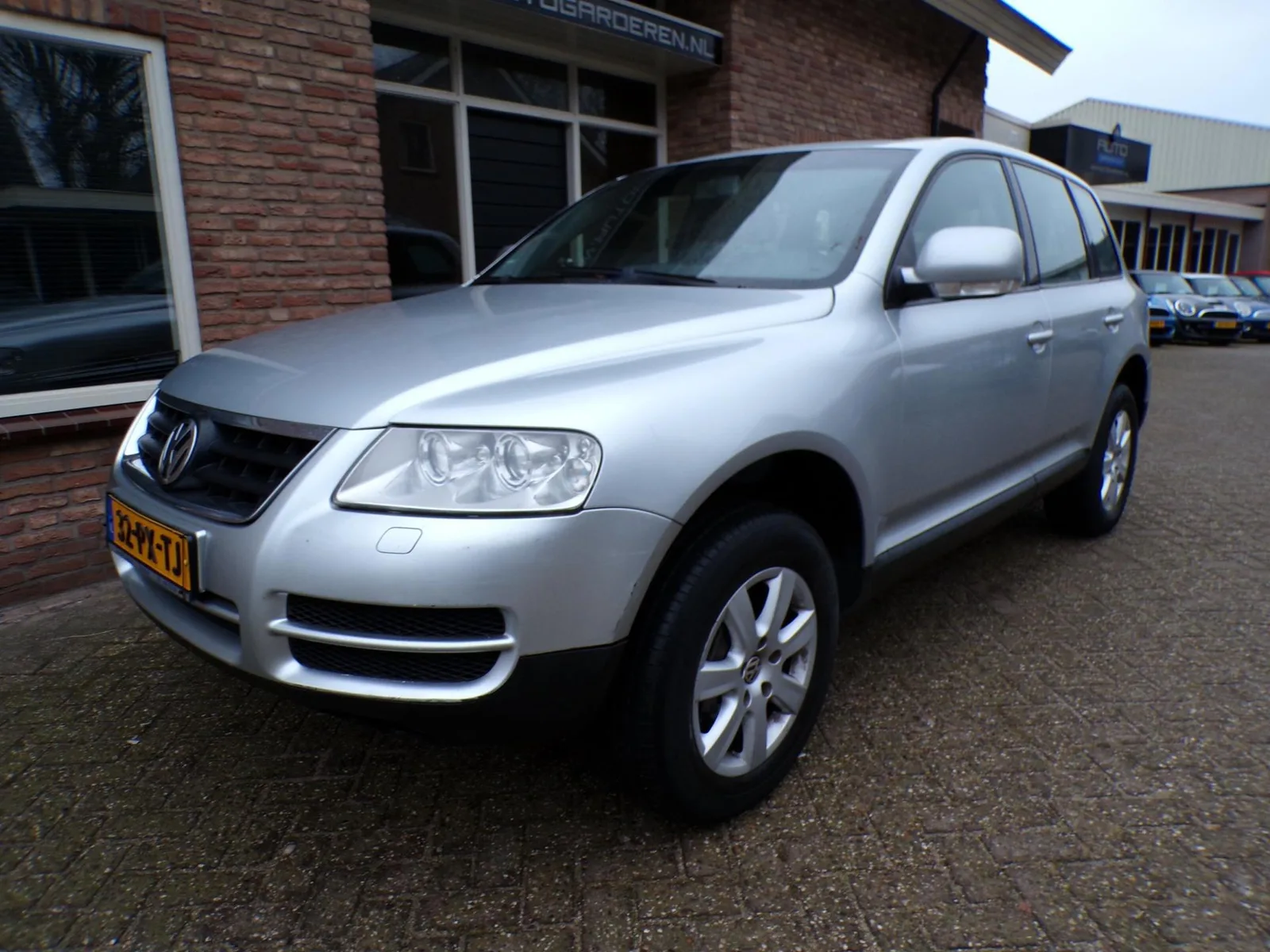Volkswagen Touareg (2003) — foto 1