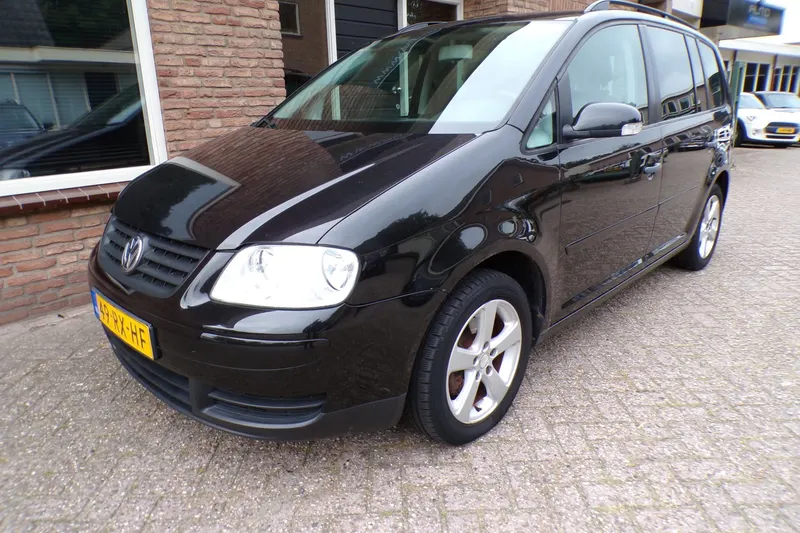 Volkswagen Touran (2005)