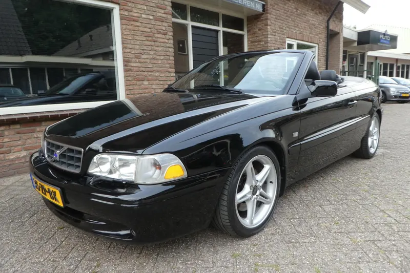 Volvo C70 (2003)