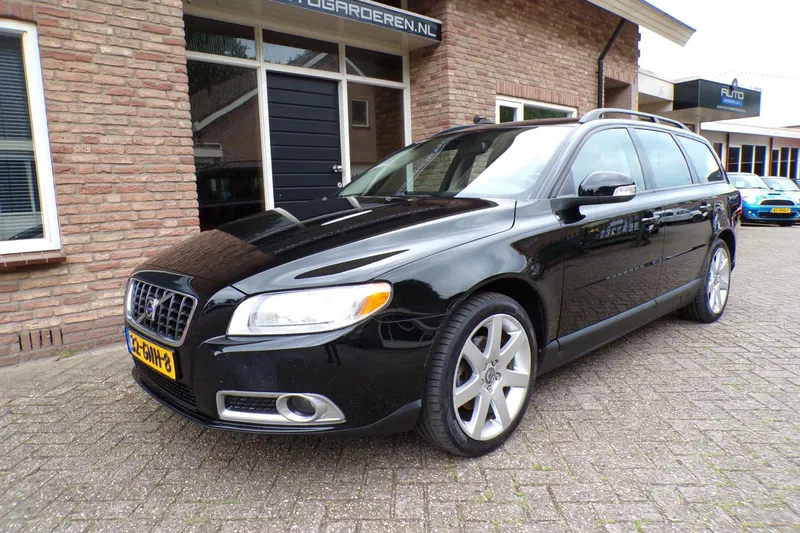 Volvo V70 (2008)