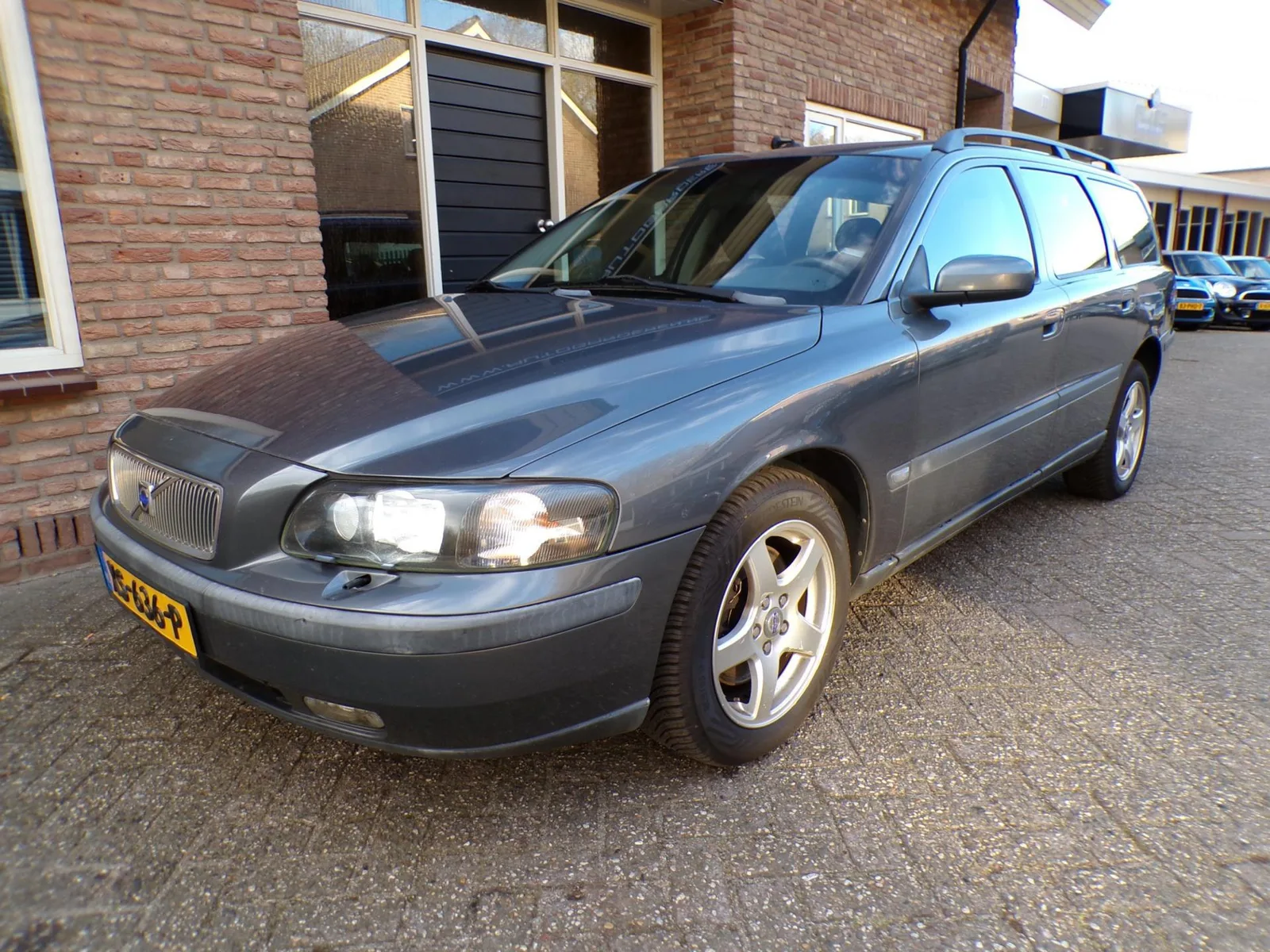 Volvo V70 (2003) — foto 1