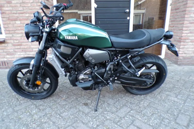 Yamaha XSR700 (2016)