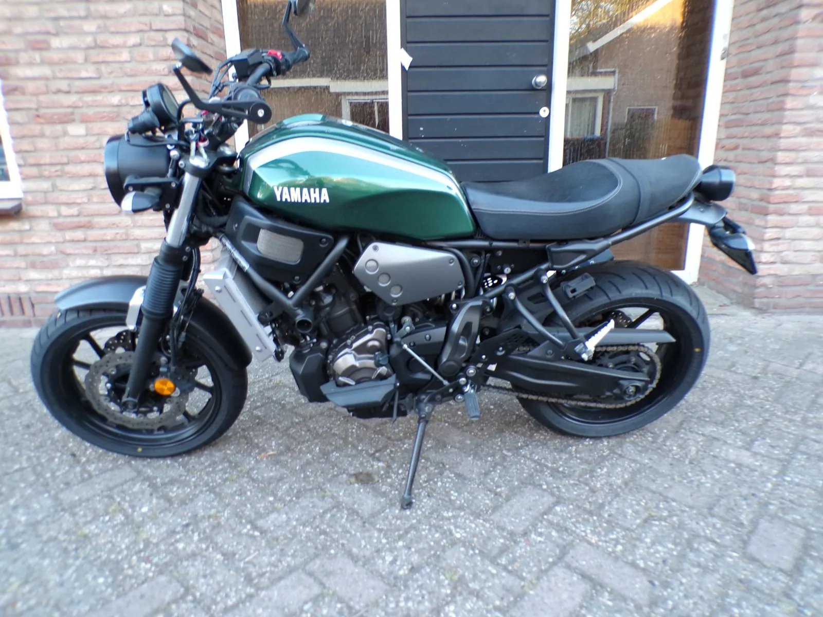 Yamaha XSR700 (2016) — foto 1