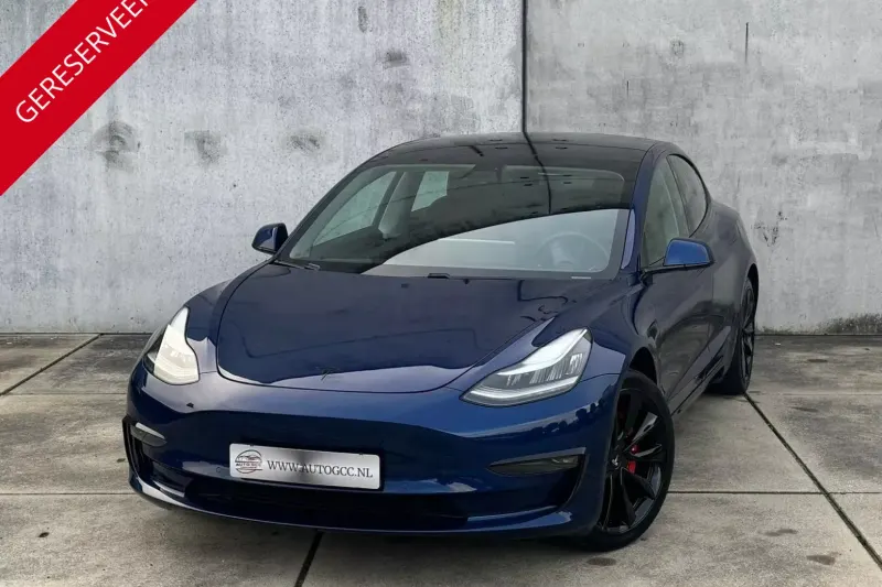Tesla Model 3 (2019)