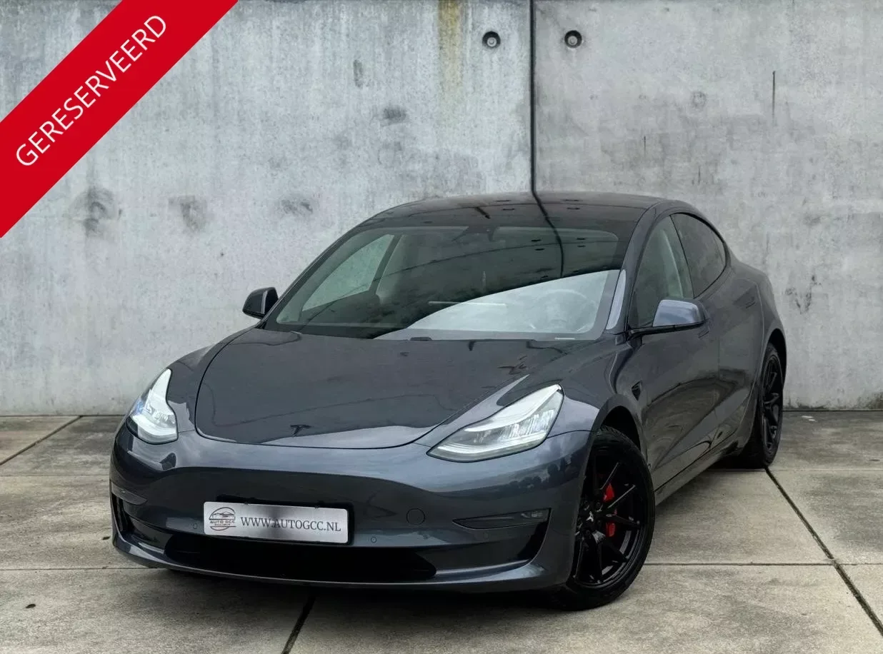 Tesla Model 3 (2019) — foto 1