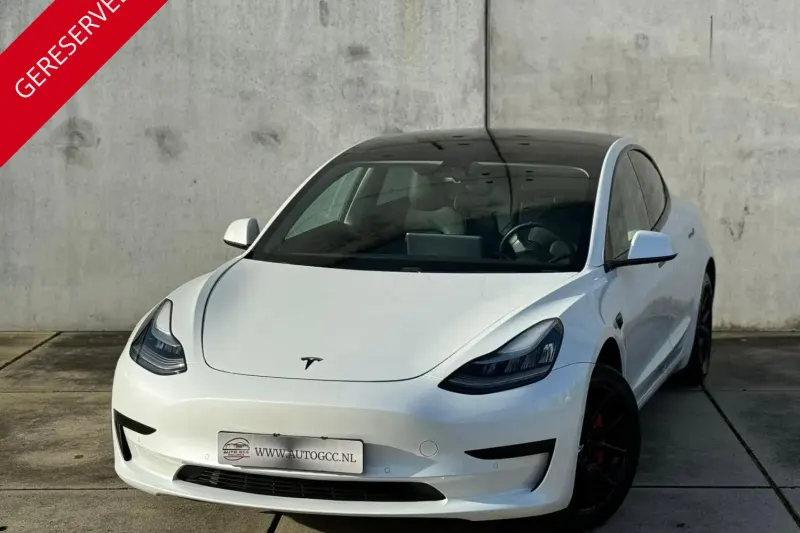 Tesla Model 3 (2019)