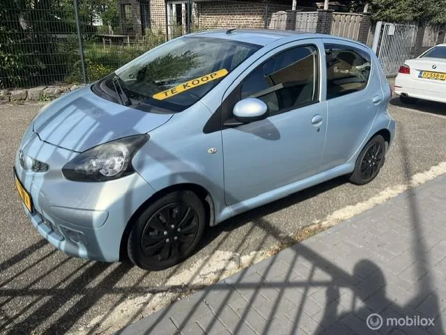 Toyota Aygo (2007) — foto 1