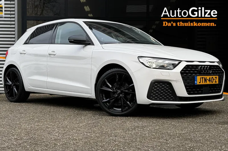 Audi 100 (2023)