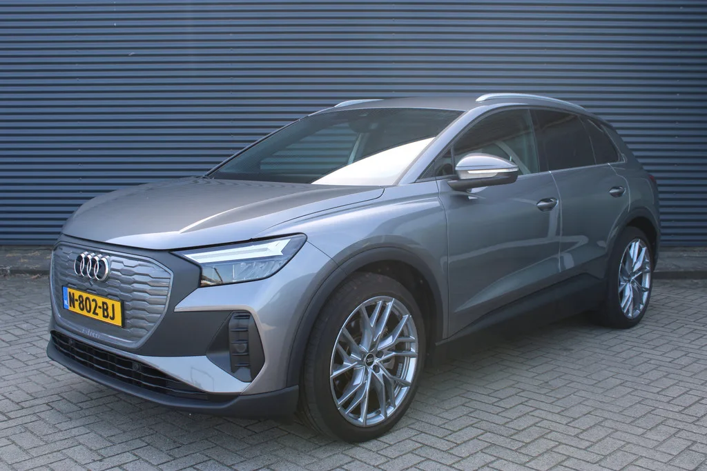 Audi Q4 e-tron (2021) — foto 1