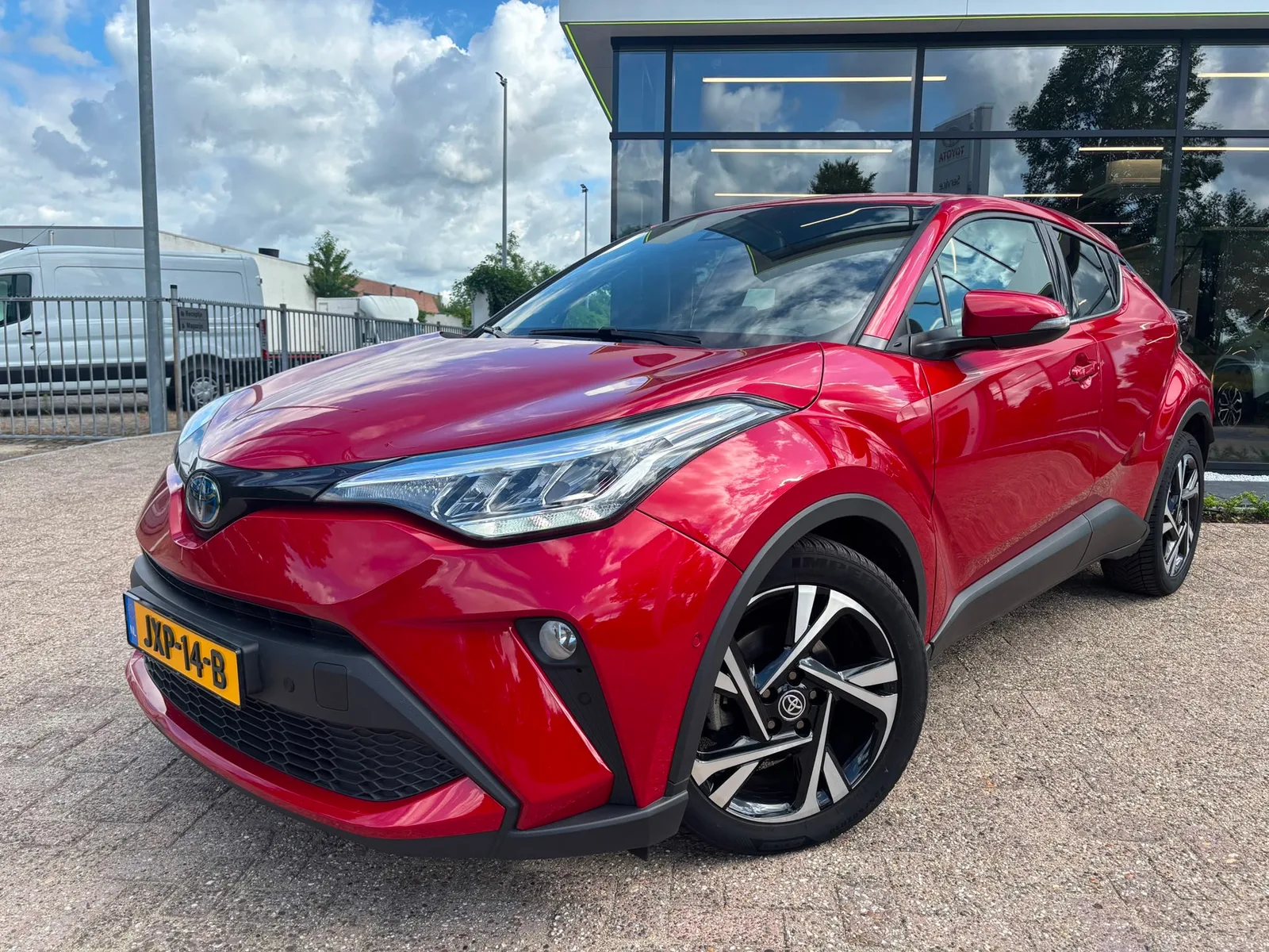 Toyota C-HR (2022) — foto 1