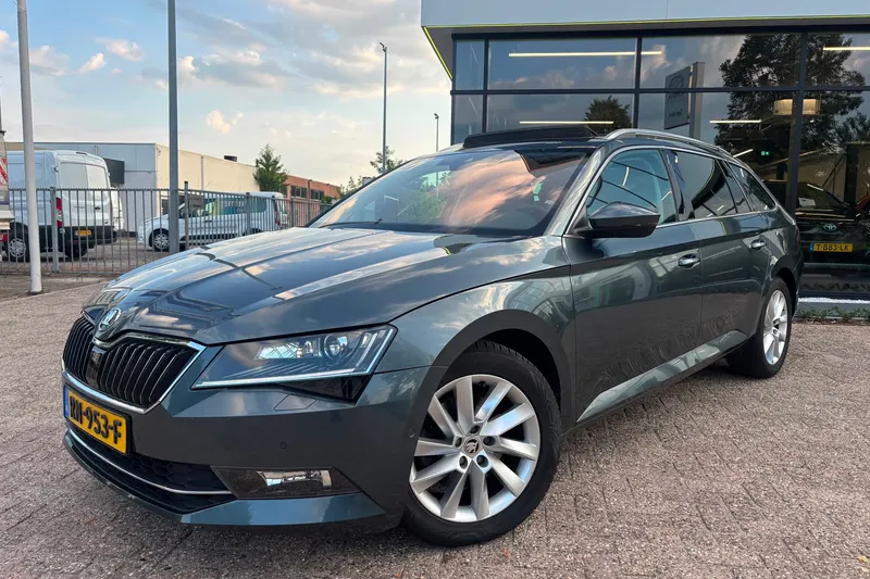 Škoda Superb (2018)