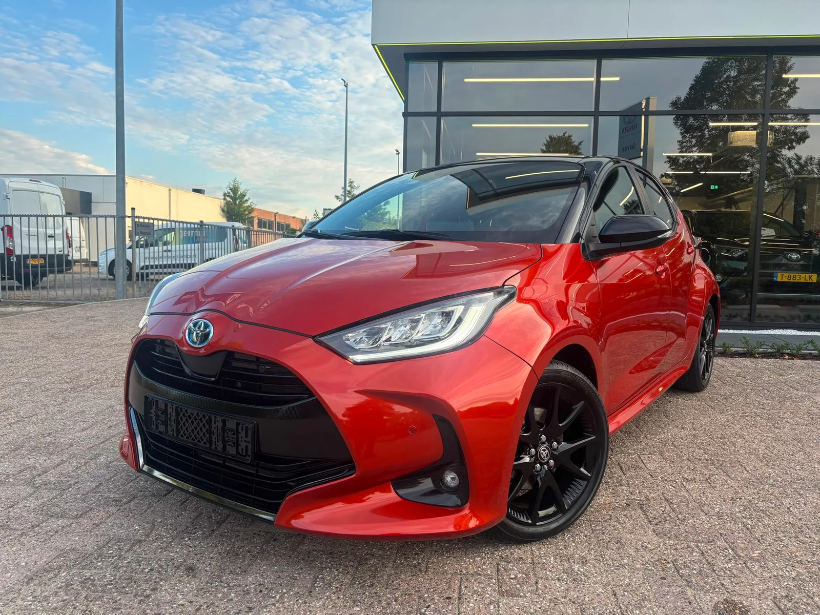 Toyota Yaris (2022) — foto 1